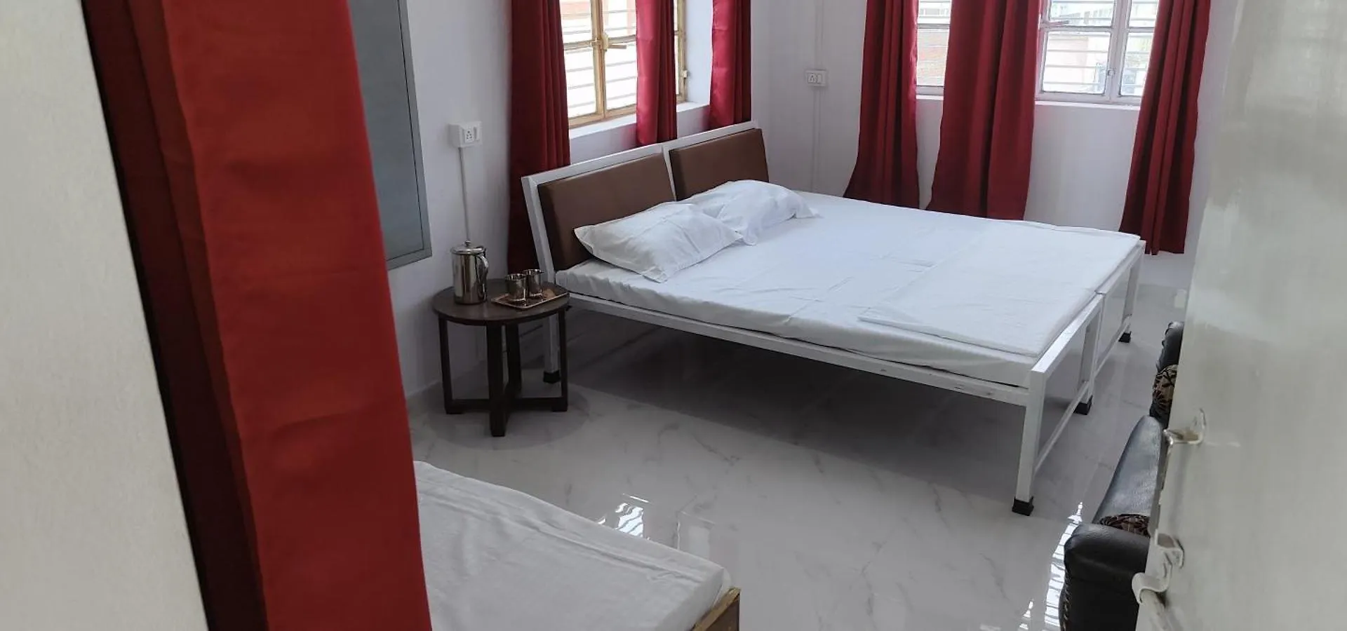 Hotel Divine Orchid Varanasi