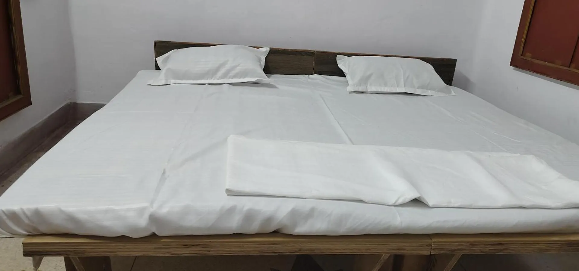 Hotel Divine Orchid Varanasi